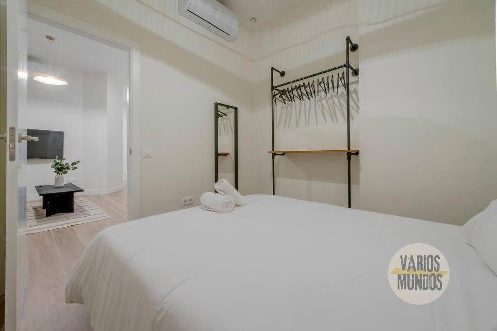 Cool Y Centrico Apt 6Px En Plena Plaza Del Carmen E2 Madrid Kültér fotó