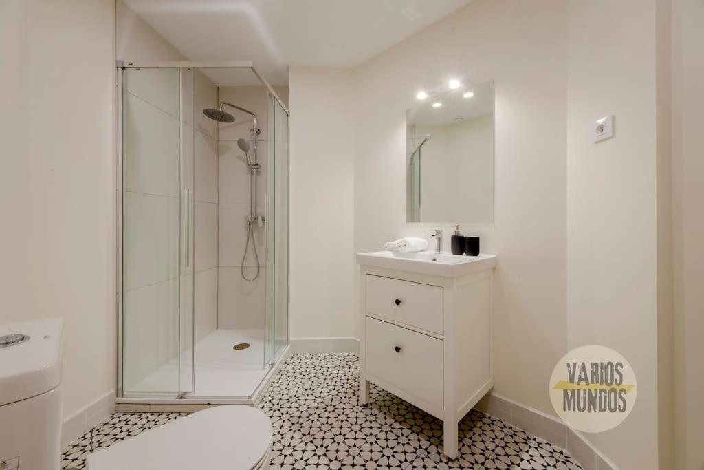Cool Y Centrico Apt 6Px En Plena Plaza Del Carmen E2 Madrid Kültér fotó