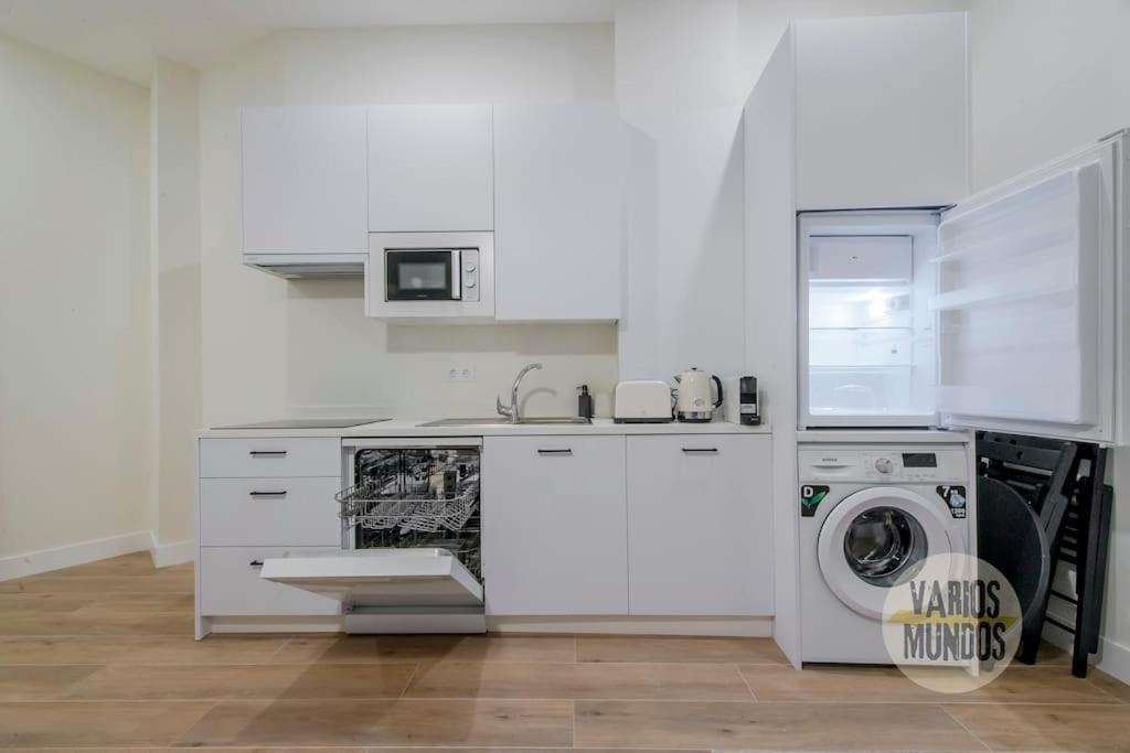 Cool Y Centrico Apt 6Px En Plena Plaza Del Carmen E2 Madrid Kültér fotó