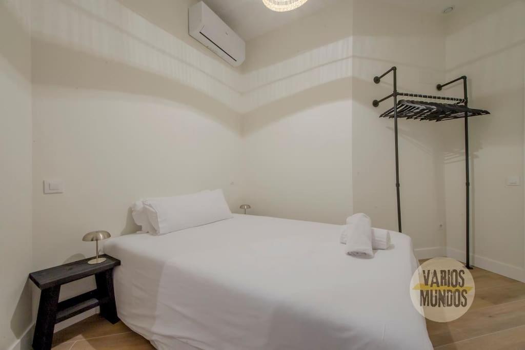 Cool Y Centrico Apt 6Px En Plena Plaza Del Carmen E2 Madrid Kültér fotó